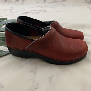 Ecco Womens Clogs Size 42 Red Leather Comfort Slip On Chunky Solid